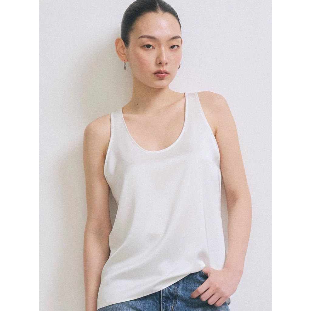 AOP Archive - Satin Tank (มี2สี) เสื้อแขนกุดซาติน