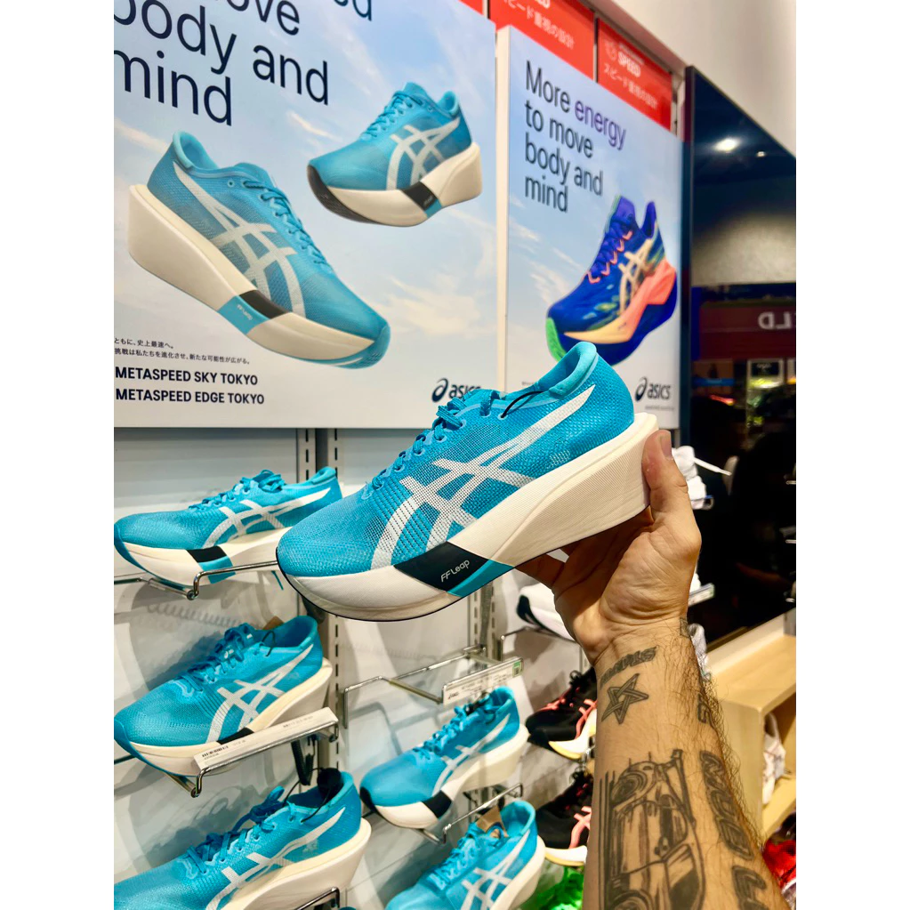 รอบนี้ปิดแล้วรอเปิดรอบสิงหา Asics Metaspeed skyหรือedge tokyo แท้100%