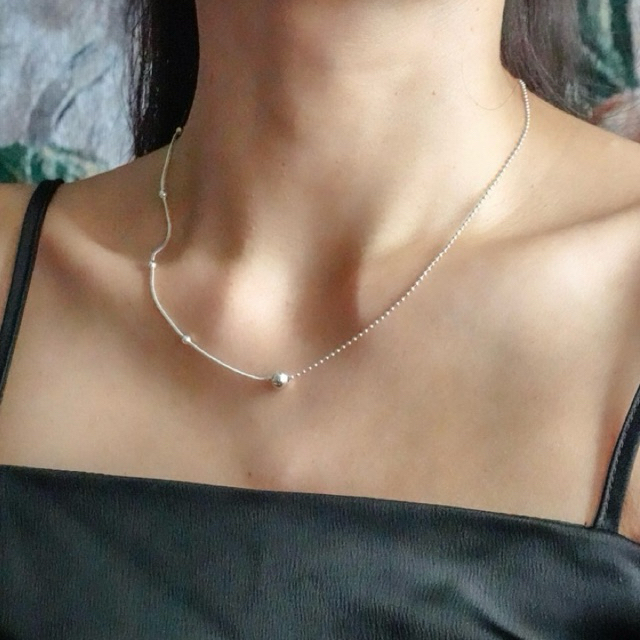 Earringsody : sody512 สร้อยคอ และจี้เงินแท้925 ลายกระดูกงูประดับลูกปัดเงิน