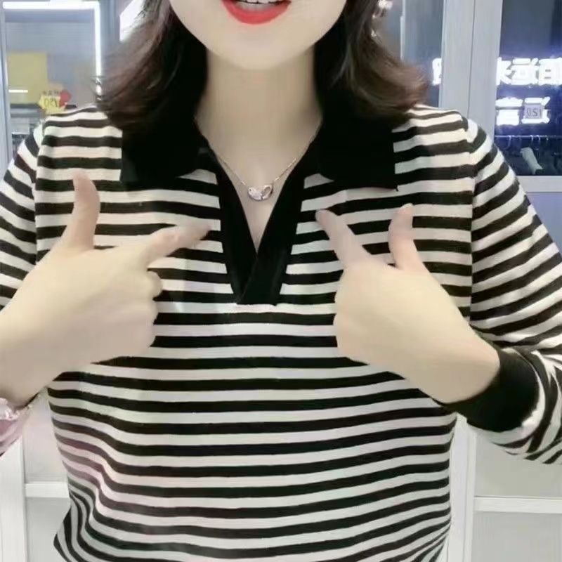 เสื้อโปโลแขนยาวสำหรับผู้หญิง (คอลเลกชันฤดูใบไม้ร่วง) – โดดเด่นด้วยดีไซน์ลายทางสลับสี (Color-Block); เสื้อลำลองสไตล์มินิม
