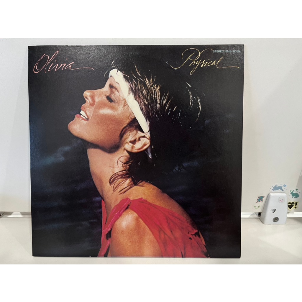 1LP Vinyl Records แผ่นเสียงไวนิล  OLIVIA NEWTON-JOHN “Physical”  (H9D24)