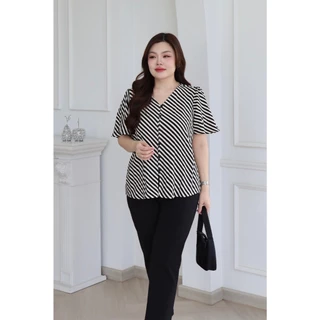 ตัวกว้างพลัสไซส์ เสื้อคอวีแขนระบาย (ลายริ้วดำ) สาวอวบ ผ้า Cotton ผสม Poly เสื้อคอวี เสื้อแขนระบาย พลัสไซส์ S490-0106