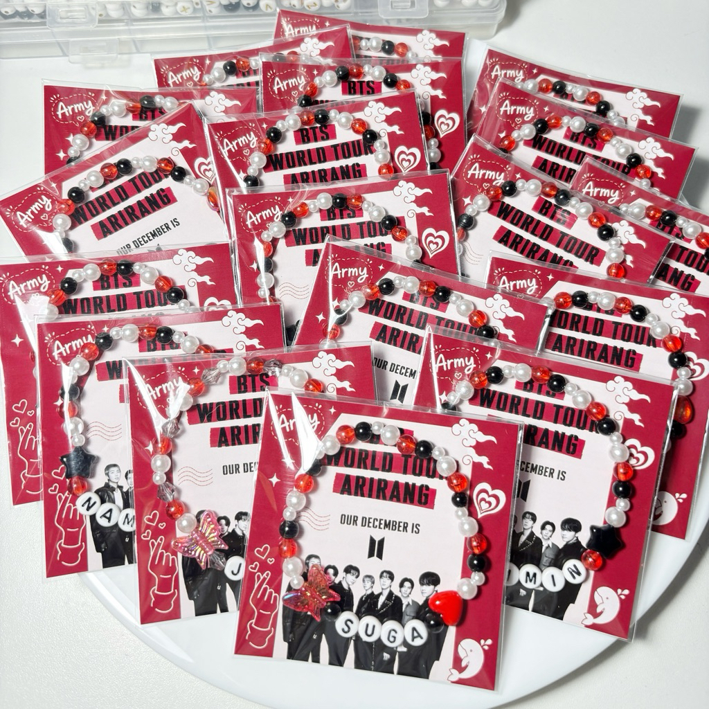 Giveaway Bracelet กำไลลูกปัด 10 ชิ้นขึ้นไป รับทำทุกคอนทุกงาน สอบถามคิวก่อนสั