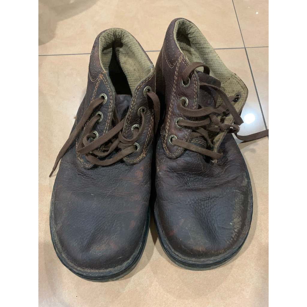 รองเท้า Dr.Martens ถูกที่สุด ✅