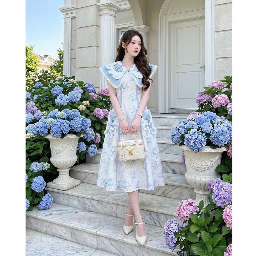 (มี3XL) Maria Diamond สีฟ้า Gentle Blue Dress เดรสวินเทจผ้าเปเป้พิมพ์ลาย ปกสองชั้นงานปัก แต่งหัวใจปัก ซิปหลัง มีซับใน