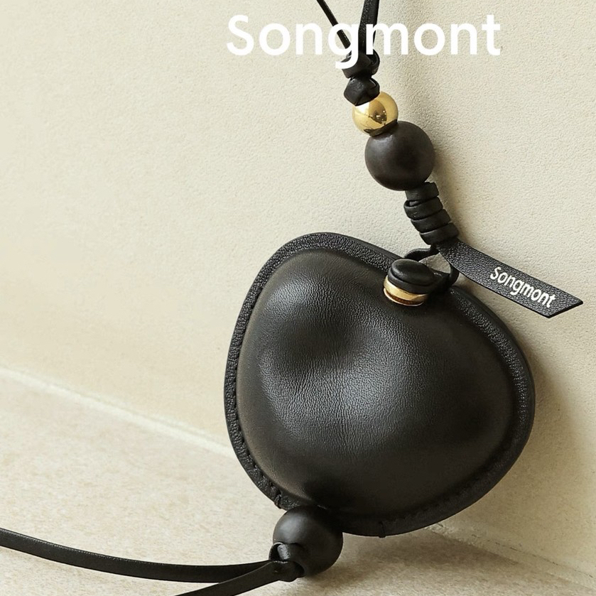พรีออเดอร์ Songmont Time Series Charm 2026 จี้ห้อยกระเป๋าหนังแท้ พร้อมช่องเก็บเครื่องประดับ ชาร์มน่า
