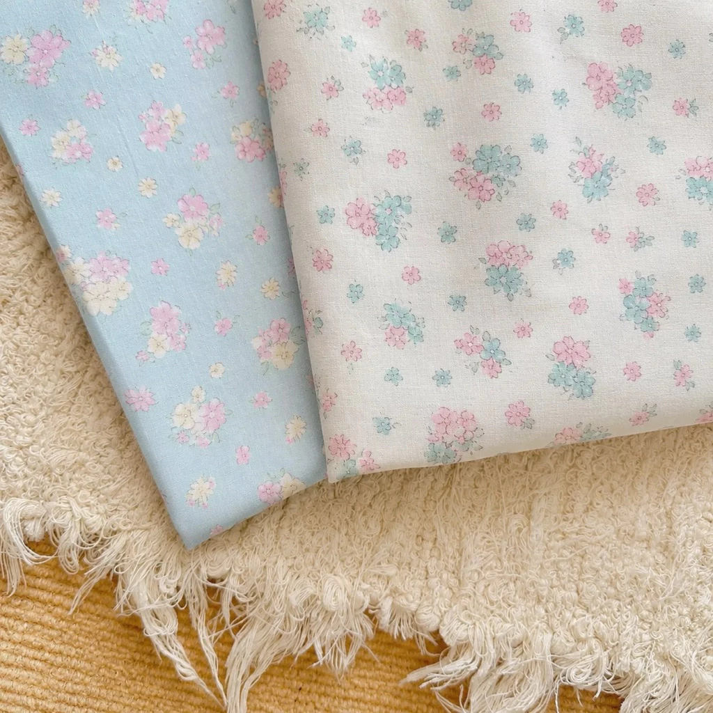 ⭐️อ่านรายละเอียดก่อนสั่งนะคะ⭐️ผ้าcotton100%เนื้อบาง หน้ากว้าง58”(145cm.)วัดตัดครั้งละ1/2เมตรตัดต่อเนื่องได้ พร้อมส่งค่ะ