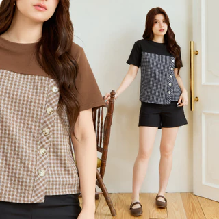 Glucoat | [A779/A908] เสื้อยืดคอกลมแขนสั้นลายสก็อต กระดุมแต่งด้านข้าง