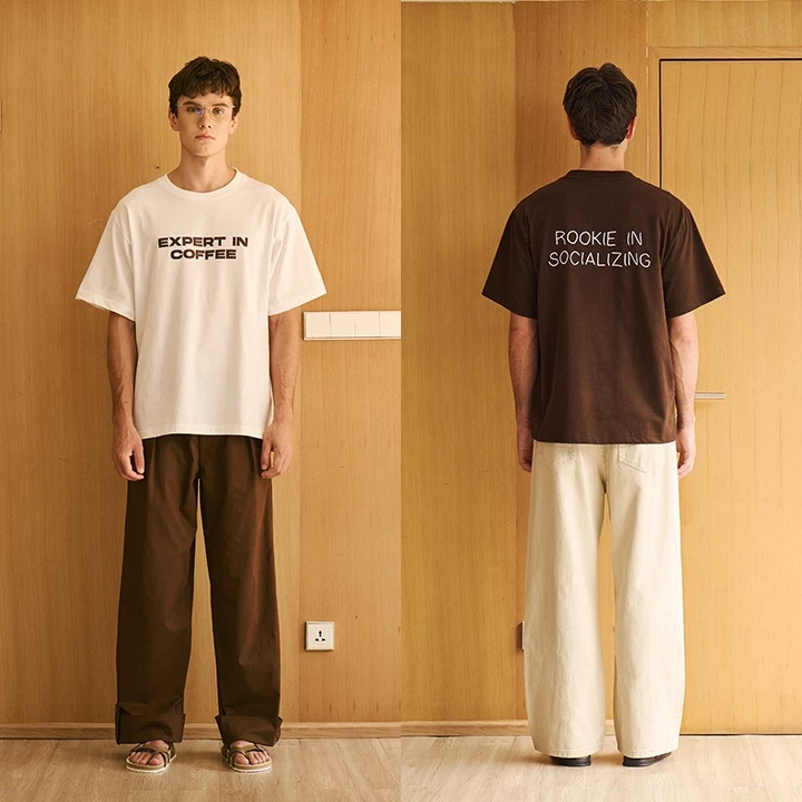 introvertwears | Coffee Expert Tee (สกรีน Rookie ด้านหลัง) เสื้อยืดแขนสั้น คอกลม ผ้าหนานุ่มพิเศษ ใส่สบาย