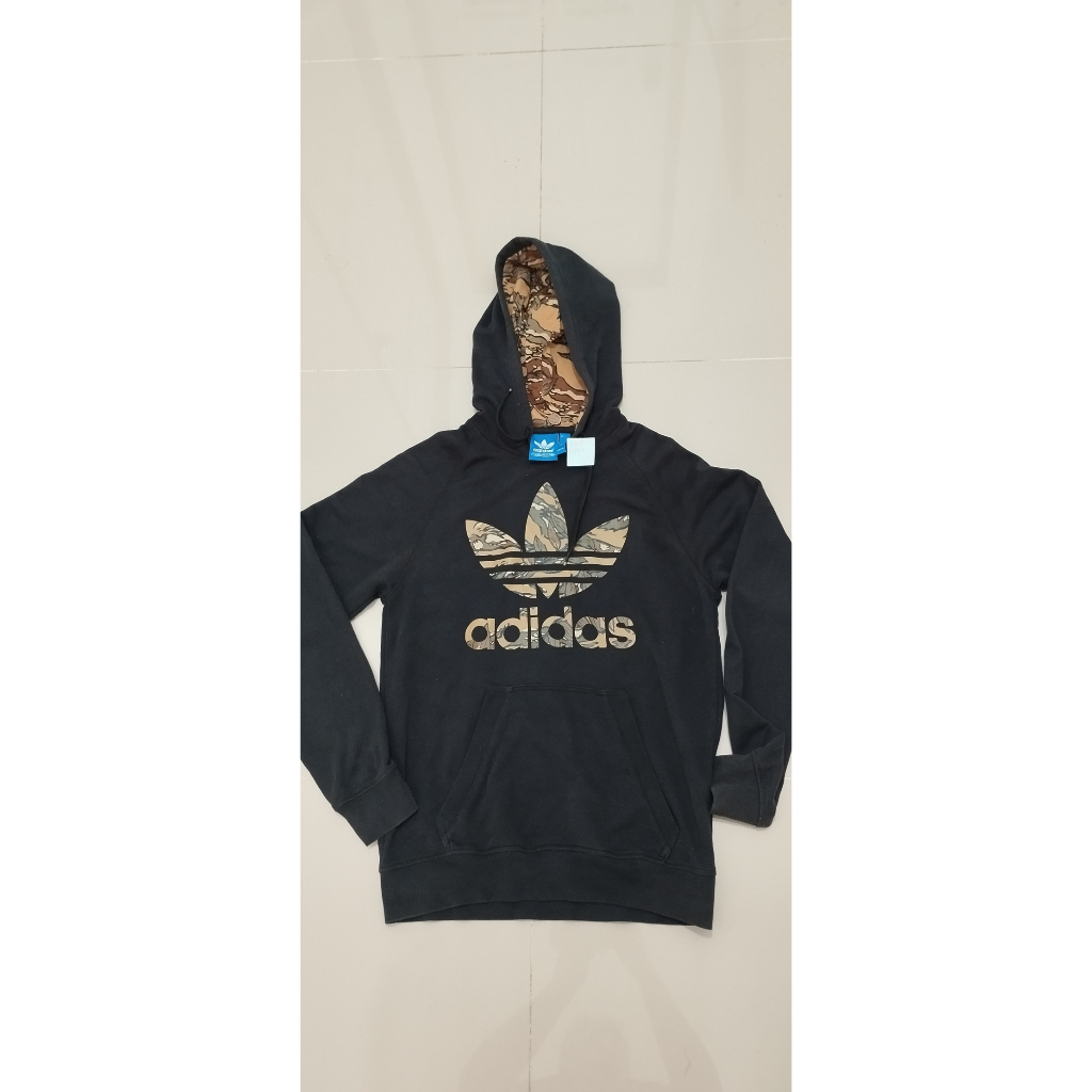 02SWDเสื้อกันหนาว HOODIEมือสองขนาดS วัดได้40นิ้ว รอบอกประมาณ 36-38 นิ้ว ORIGINALS CITY CAMO TREFOIL 