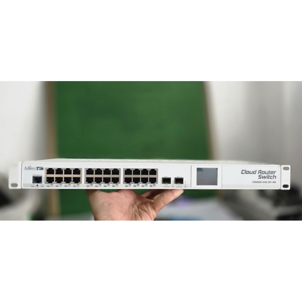 MikroTik Cloud Router Switch CRS226-24G-2S+RM