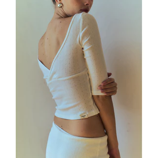 bemyblair__official : two-sided sleeve top