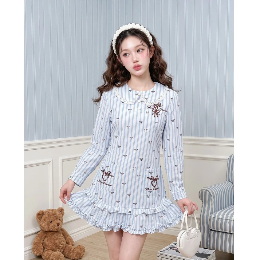 (มีถึง3XL) Maria Diamond สีฟ้า Sammy Blue Dress เดรสผ้าคอตตอนลายริ้วงานปัก คอบัว กระเป๋าหน้า แขนยาว ซิปหลัง มีซับใน