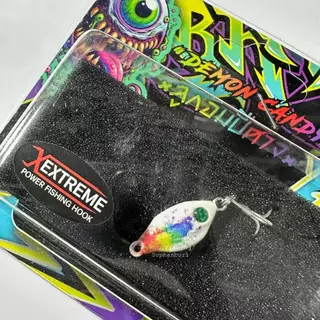 ลูกอมปิศาจ Demon Candy Micro Jig 2.4g/2.8g/3.3g เหยื่อตกปลากะพง ไมโครจิ๊กจิ๋ว Armed with DECOY Hook