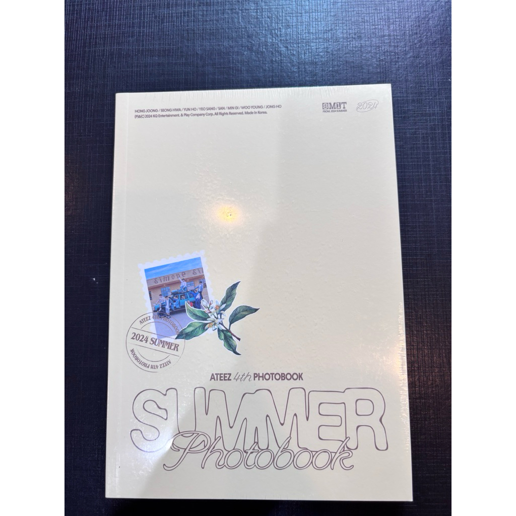 (พร้อมส่ง) ATEEZ- Photobook [SUMMER PHOTOBOOK 2024]