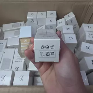 Y8 8X Blonde Sunscreen SPF 50+ PA++++ รองพื้นกันแดดหน้าเงา ผิวกระจก คุมมัน กันน้ำ ปกปิดเรียบเนียน
