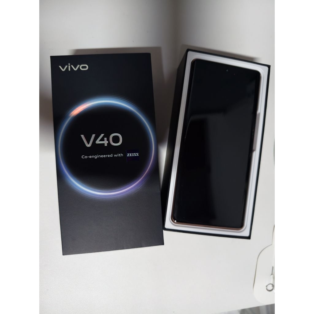 มือถือ Vivo V40 มือสอง