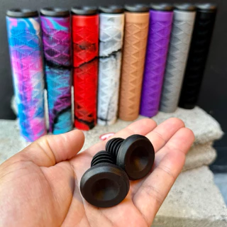 ปลอกแฮนด์ จักรยาน Rolls BMX/MTB 150mm พร้อมบาร์เอน (พลาสติก)