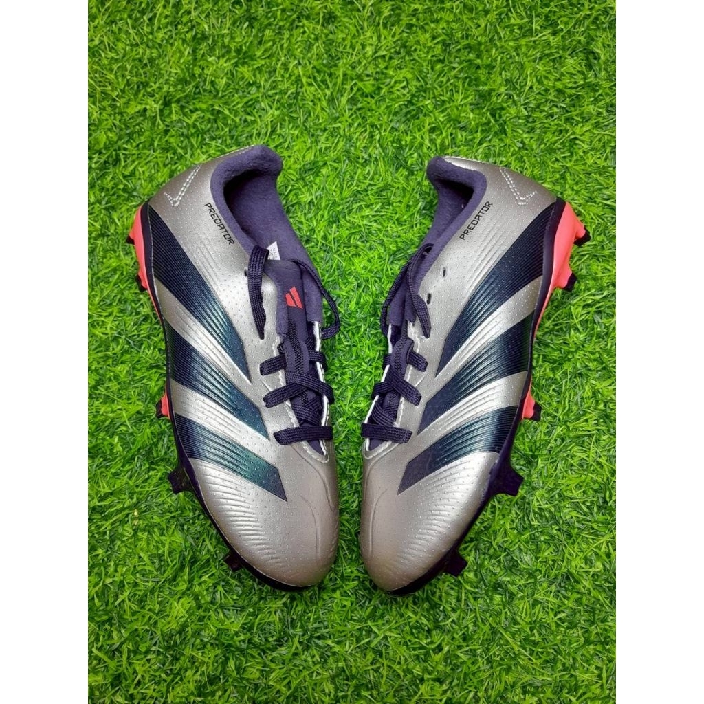 adidas predator league fg/mg j มือ1 ไม่มีกล่อง