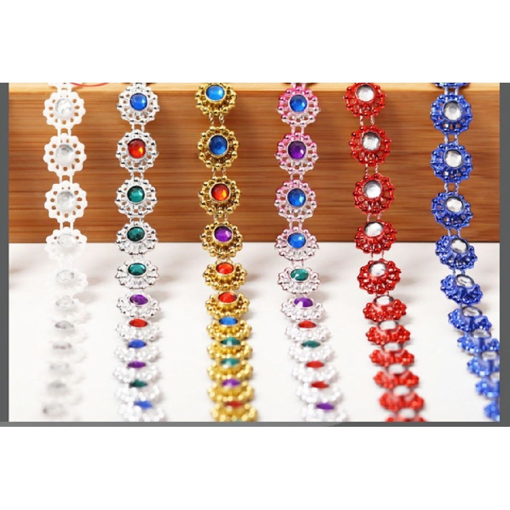 สังวาลย์ตกแต่ง จำนวน 100 ชิ้น พร้อมส่ง