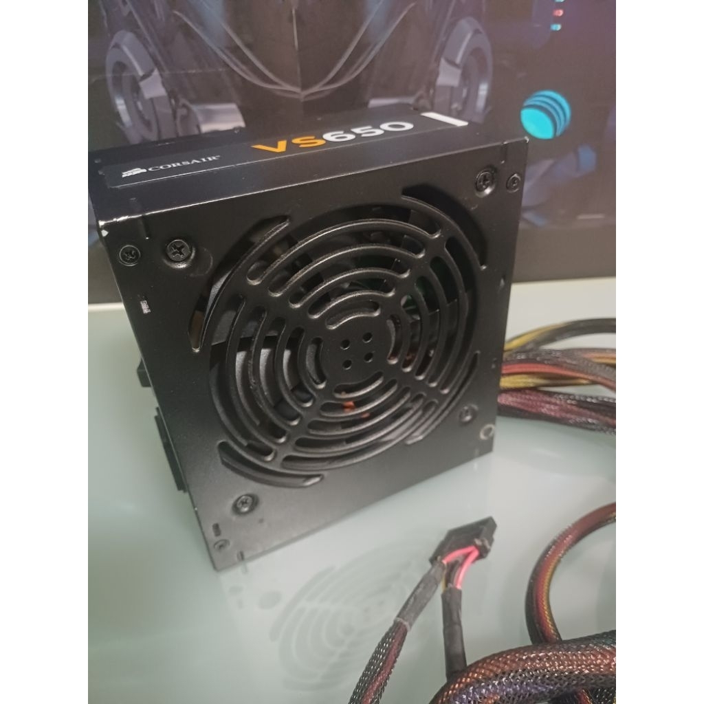 PSU CORSAIR VS650W ต่อCPU4+4 PCI 6+2×2 สภาพตามรูป ไม่มีกล่องประกันหมด ใช้งานปกติ