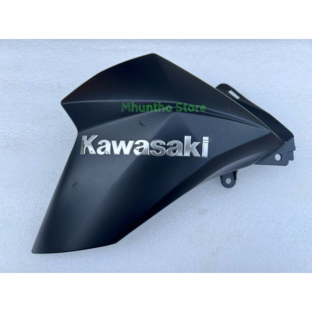 แฟริ่งข้าง ด้านซ้าย สีดำด้าน สินค้าแท้มือสอง KAWASAKI Z800 (มีภาพเพิ่มเติมในรายละเอียด)