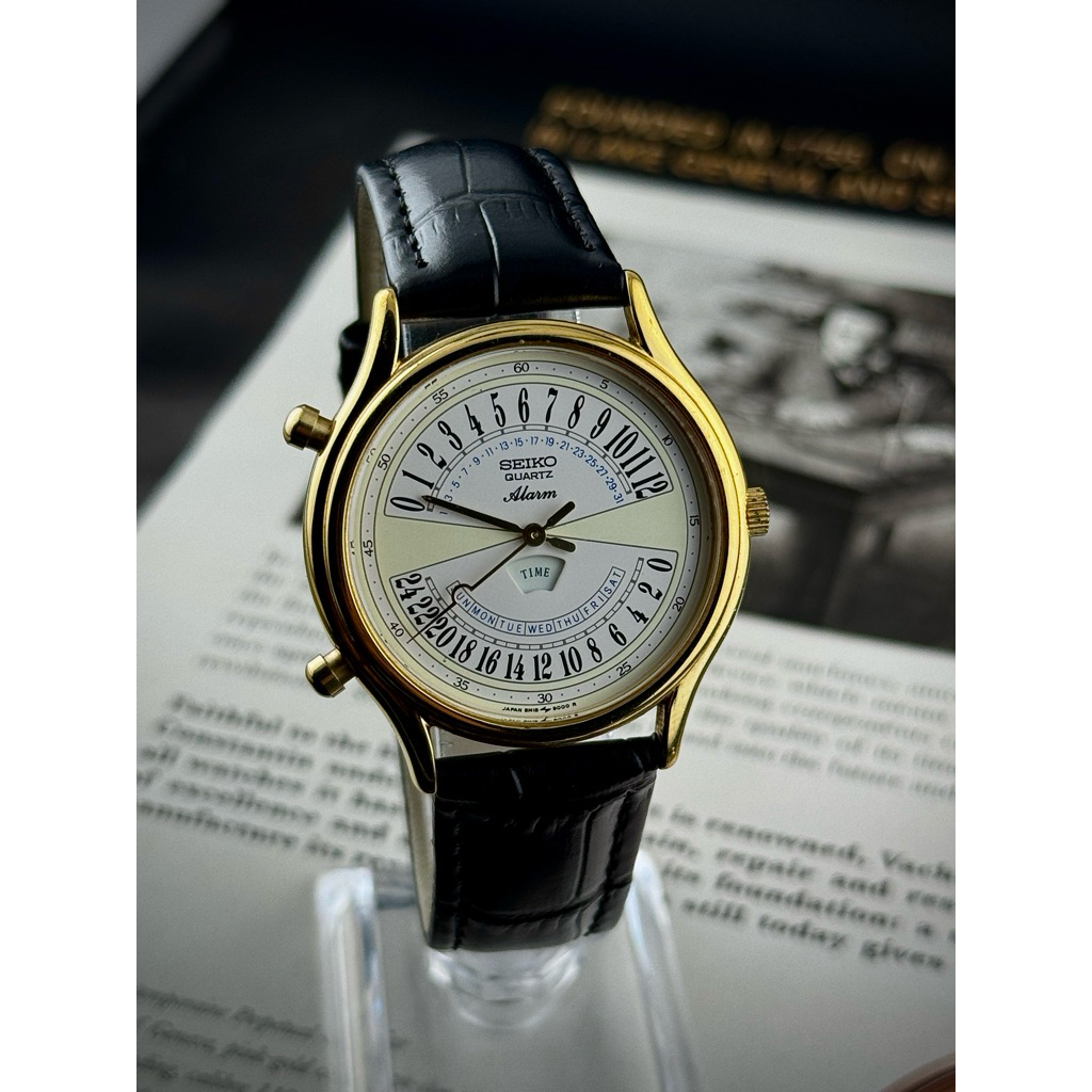 SEIKO QUARTZ ALARM (ref. 8M18-9000) นาฬิกาวินเทจ นาฬิกามือสอง นาฬิกาหายาก