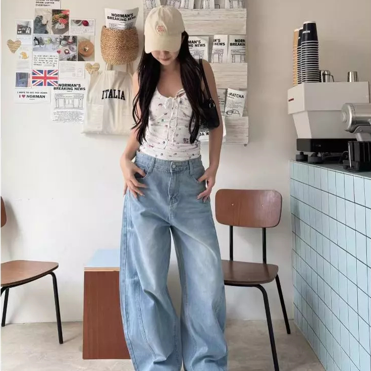 กางเกงยีนส์ทรงบาร์เรล ป้าย Belin Star Size L - Light Blue (used)