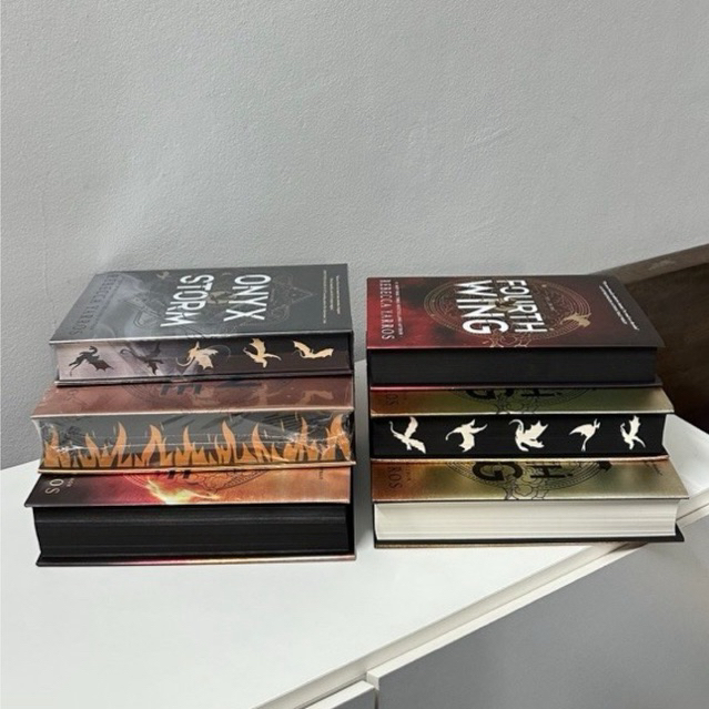 (มือ1 นอกซีล) Fourth Wing — hardcover🐉🗡️✨