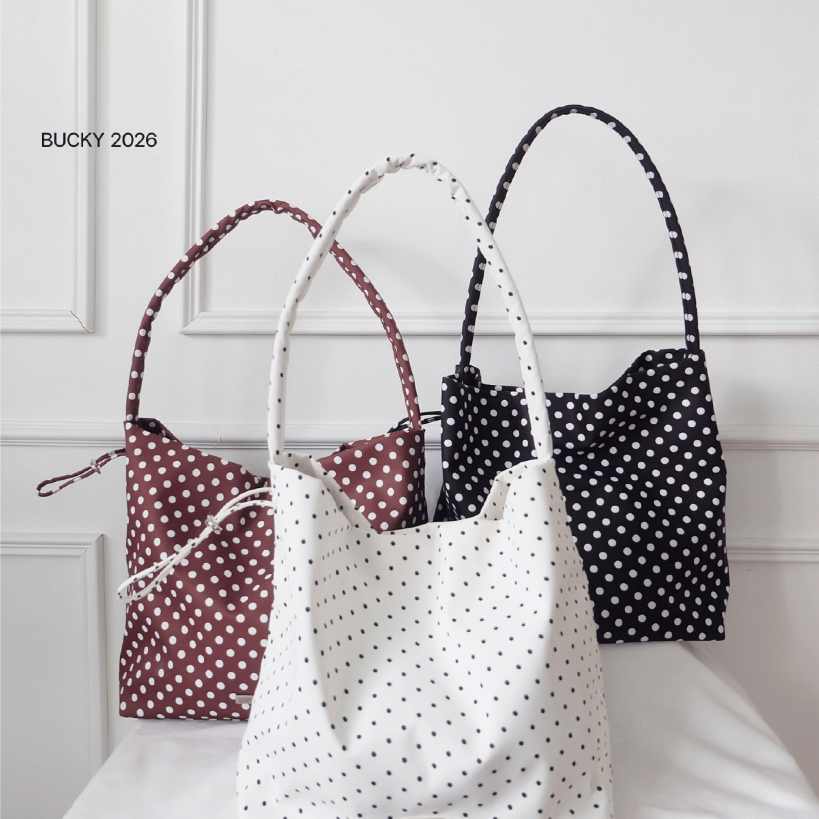 SUNTUDIO l Bucky bag กระเป๋าทรงถัง จุของได้เยอะ ใส่ไอแพดได้