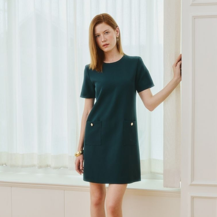 MAVE เดรสรุ่น Angle dress สี Forest green