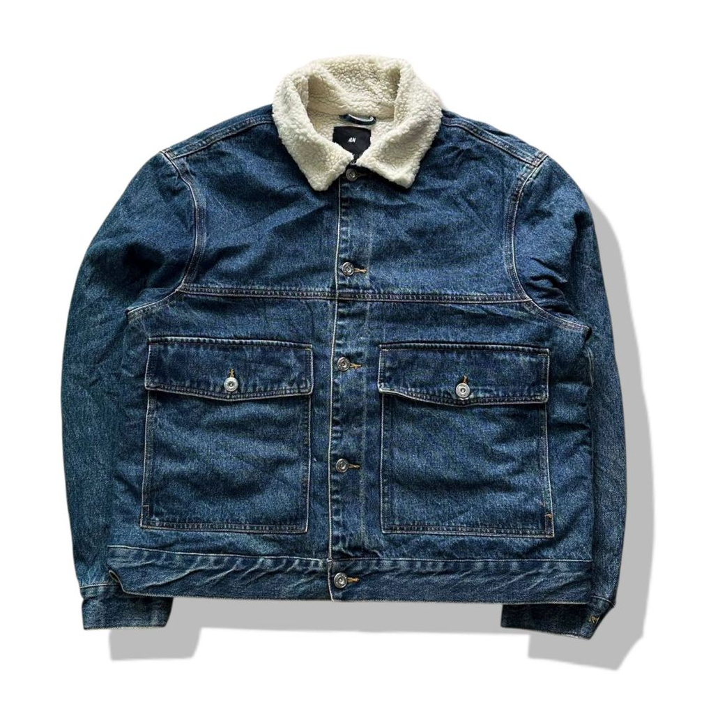 H&M Detroit Vibe Sherpa Denim Jacket(M) มือสอง รอบอก 50”