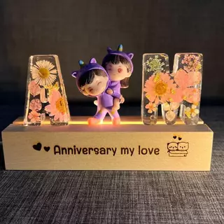 โคมไฟตัวอักษร ตุ๊กตา ฟรีการ์ด ฟรีกล่องของขวัญ ผูกโบว์ ฟรีสลักฐาน *ไม่สามารถเลือกสีได้ **กรณีสลักระบุข้อความก่อนสั่งซื้อ