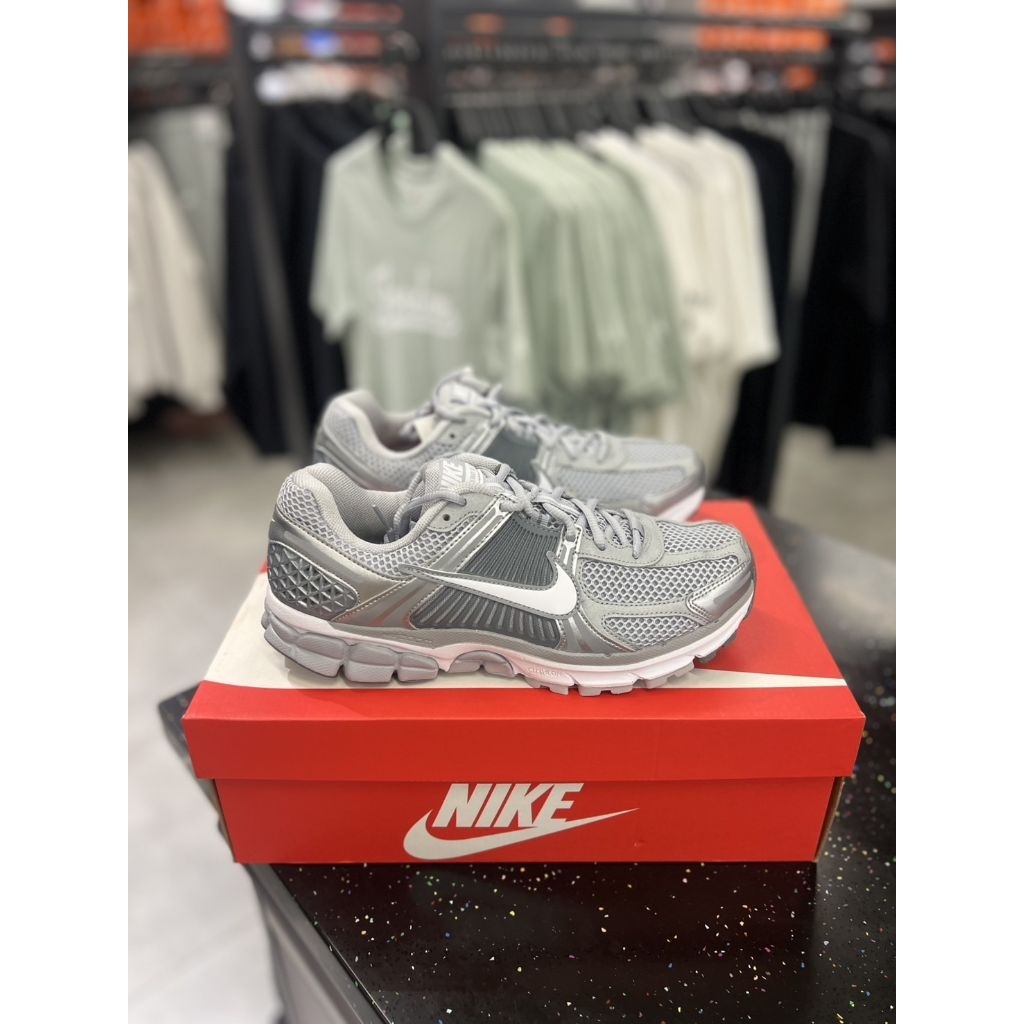 Zoom Vomero 5 พร้อมส่ง