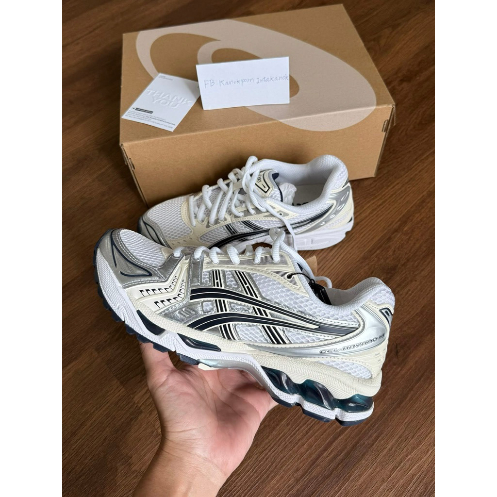 ASICS gel kayano14 white midnight  Size : 7us / 38 eur