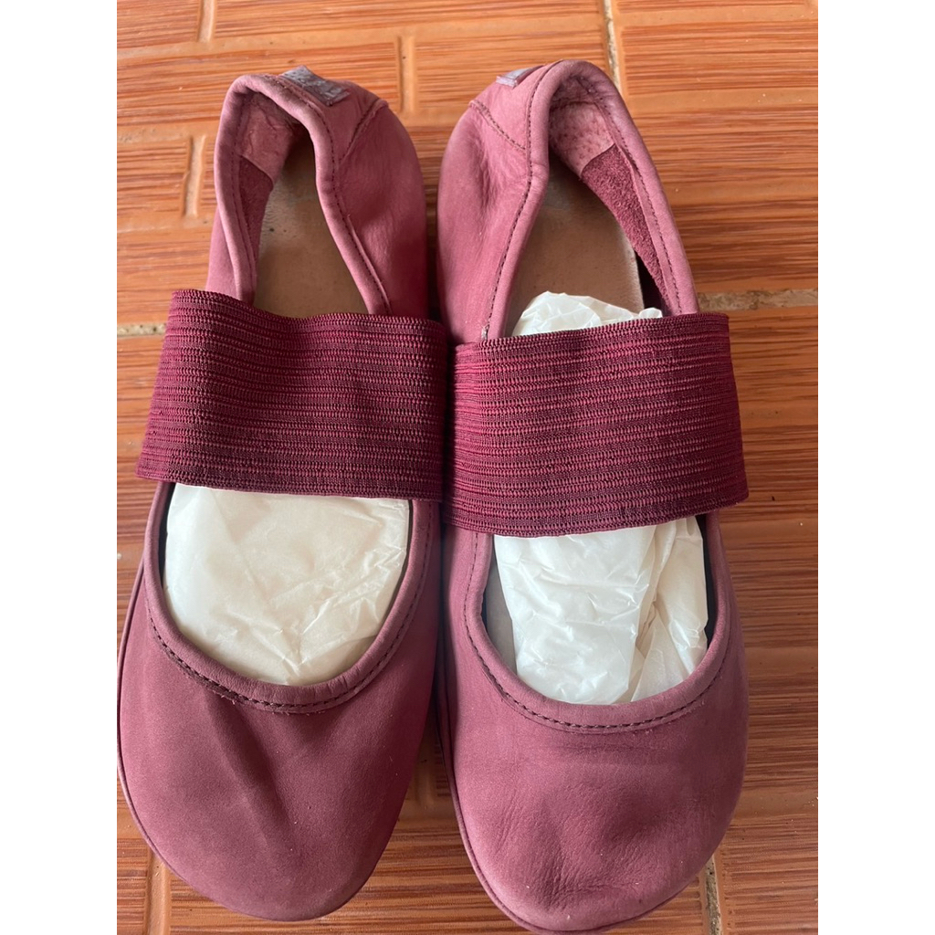 รองเท้า Camper มือสองของแท้