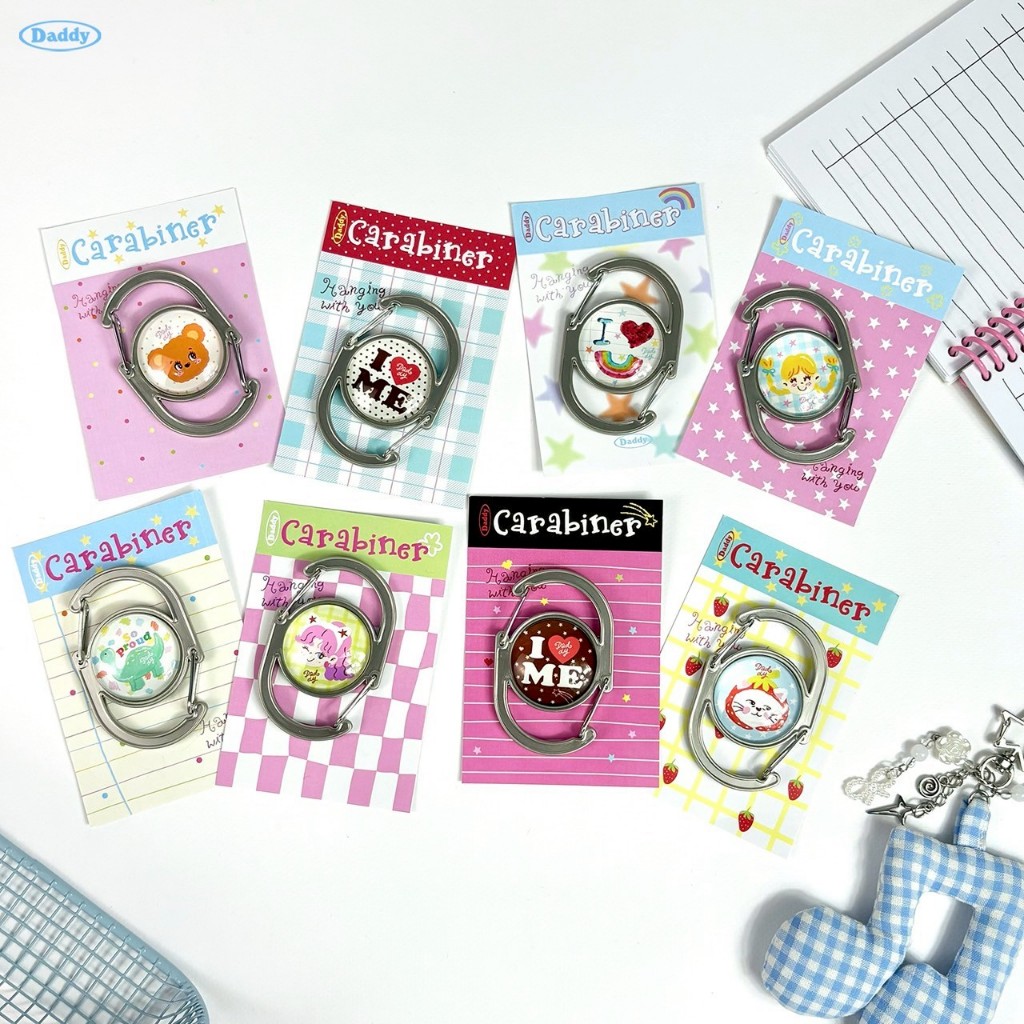 DADDY | Carabiner Keychain ลายคาแรคเตอร์จาก Daddy ดีไซน์สุดน่ารัก