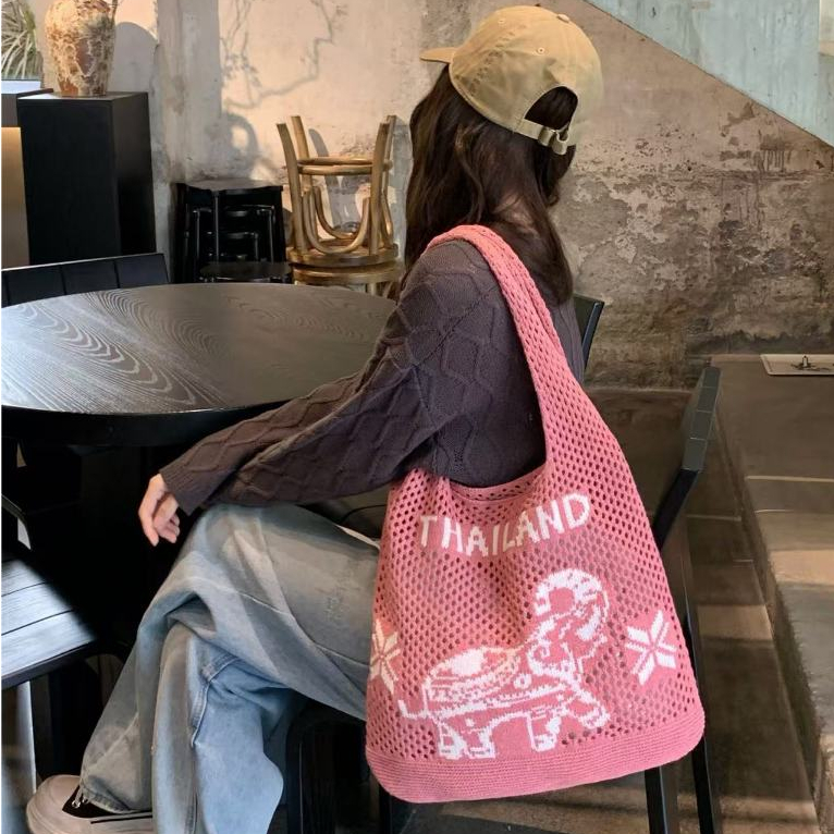 B171)กระเป๋าสานช้าง ของใหม่กระเป๋าสะพาย สีโดปามีน เหมาะแก่การถ่ายรูป (จัดส่งจากกรุงเทพ)