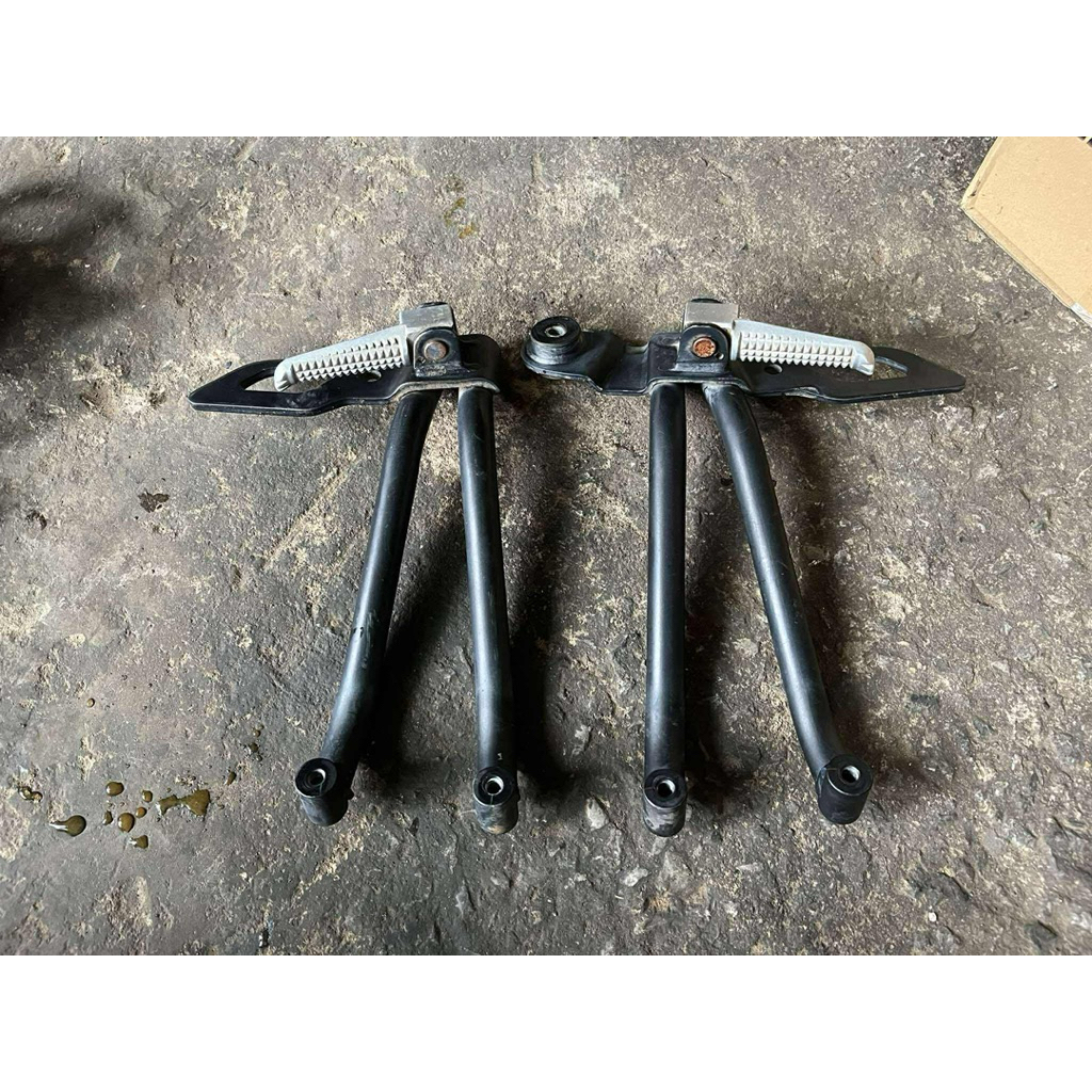 พักเท้าหลังR15ตัวเก่า มือสอง