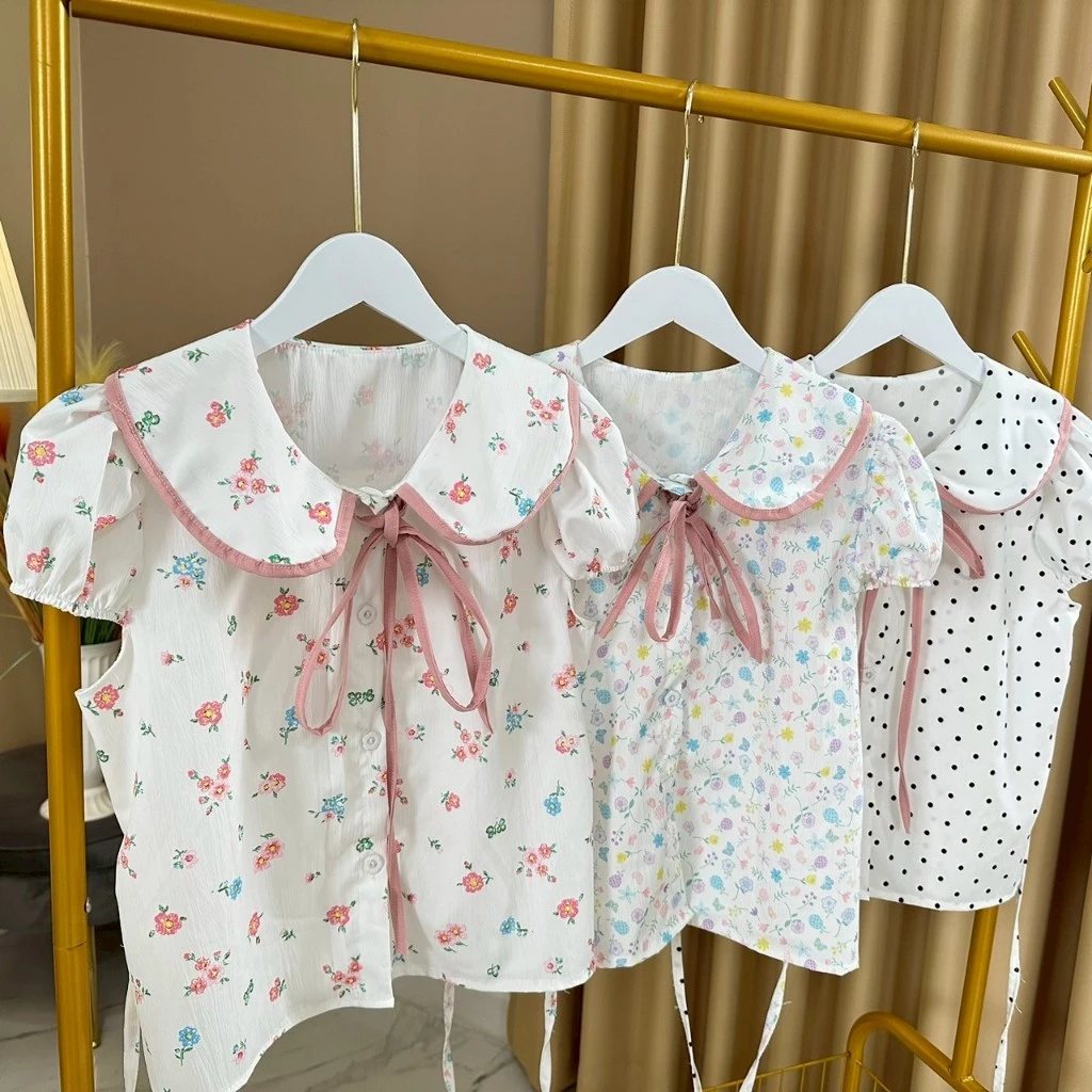 เสื้อแฟชั่นยอดนิยม ราคาถูก ลายจุด ลายพิมพ์ดอกไม้ คอบัว ผ้าครัช (คนไทยผลิต)