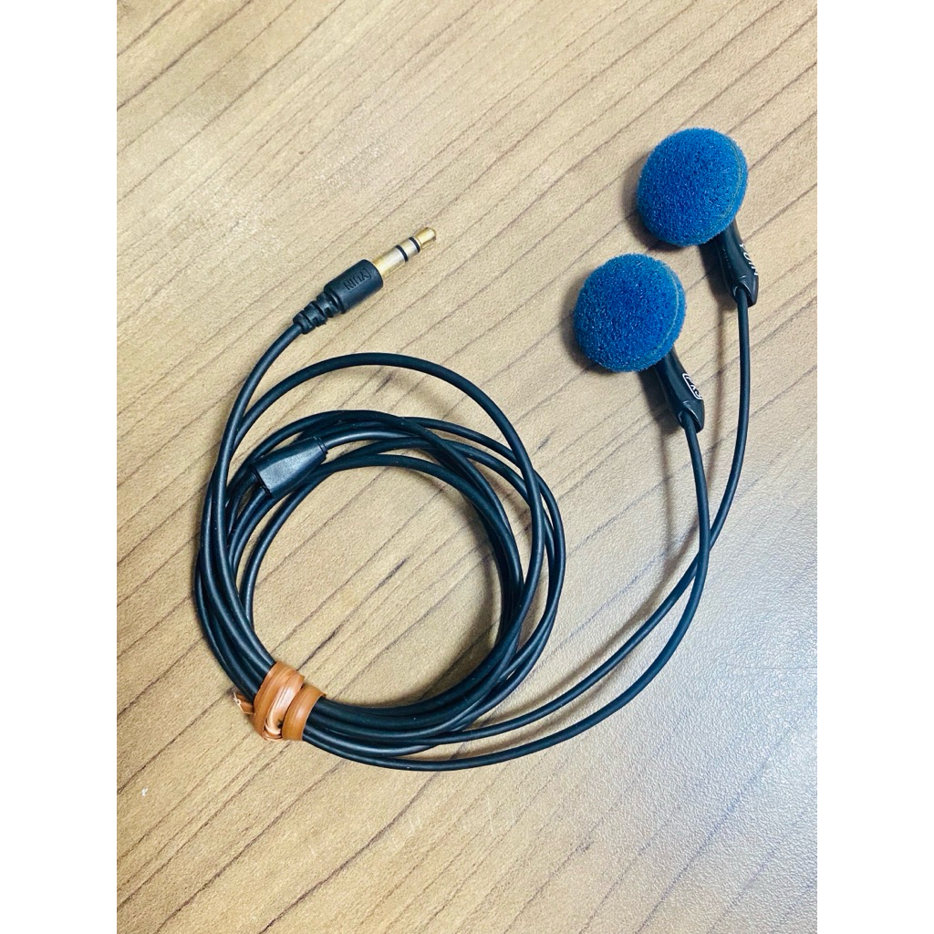 หูฟังเอียร์บัดYuin PK3 เป็นหูฟังระดับตำนานที่ขึ้นชื่อด้านคุณภาพเสียงที่ดีเกินตัว สภาพดี ใช้งานปกติ ส