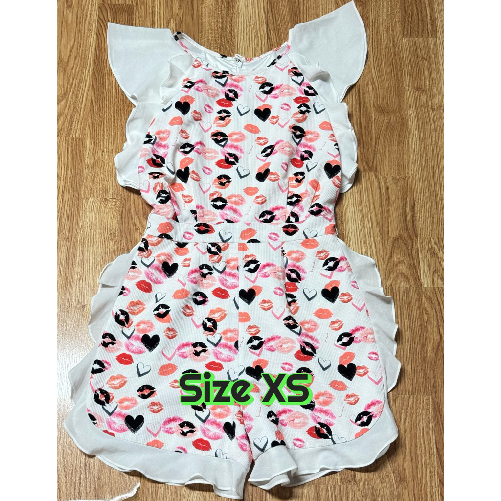 J206 จั๊มสูทLYN Size XS