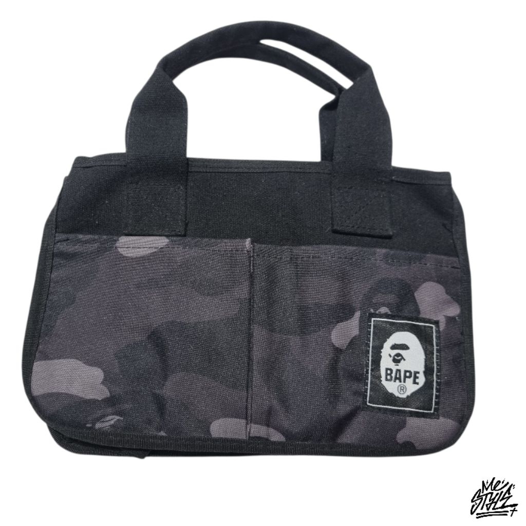 BAPE กระเป๋า แถม Collection ของเล่นเด็ก ญี่ปุ่น มือสอง