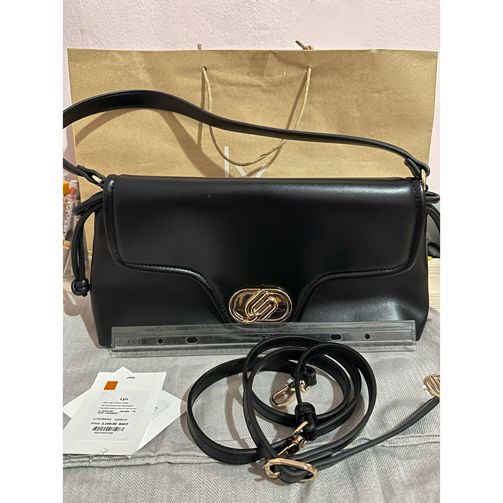 ส่งต่อ กระเป๋า LYN Nyxia Infinite Puffy crossbody bag 2025