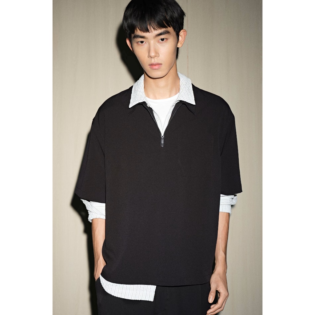 H&M(เอชแอนด์เอ็ม) เสื้อโปโลซิปบนผ้าพับลอนทรงหลวม ผู้ชาย 1300738_1