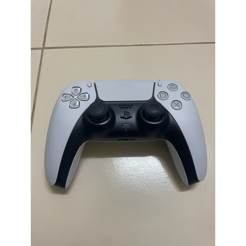 จอย ps5 (มือสอง) สภาพดี ใช้งานได้ปกติ