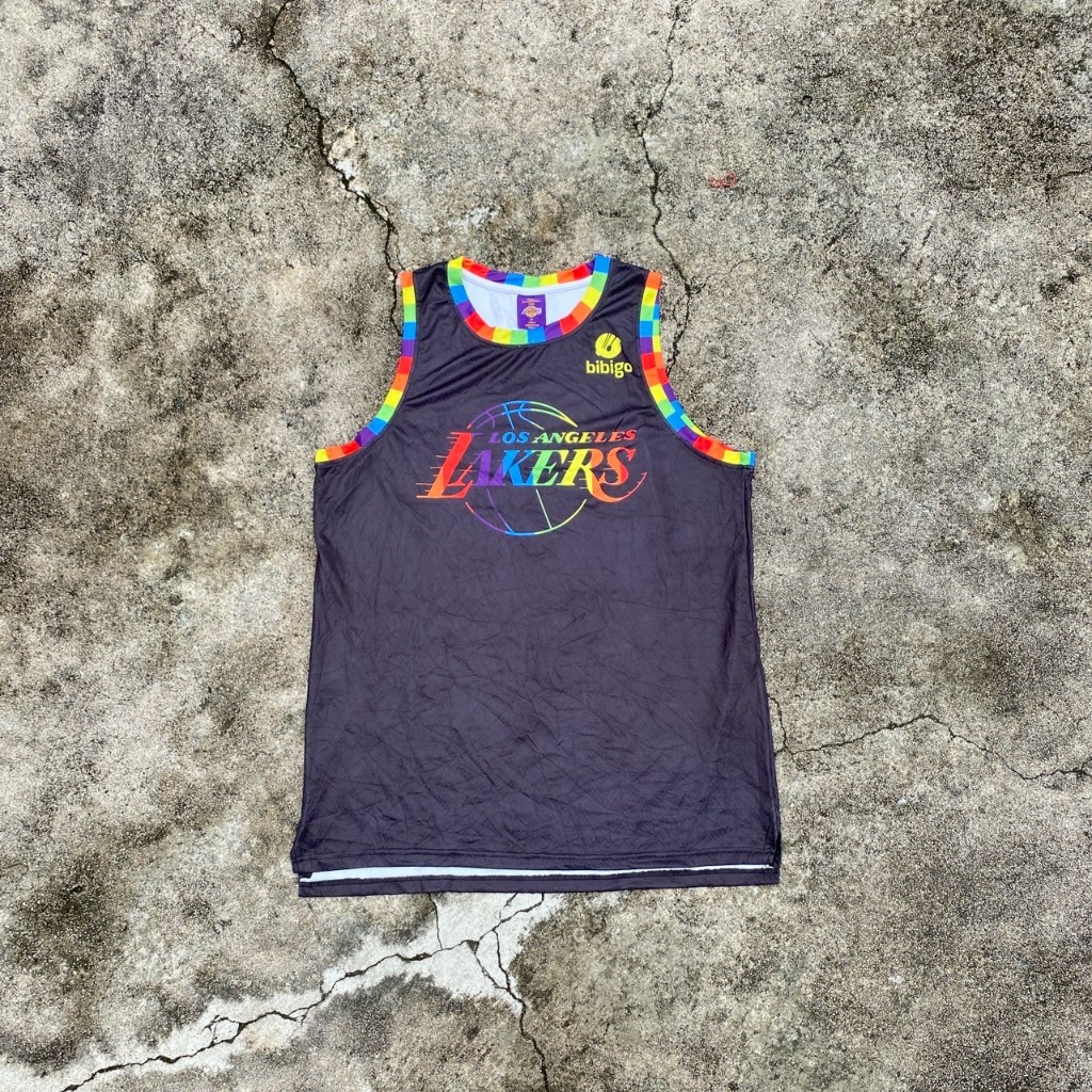 (มือ2) เสื้อกีฬาบาสเกตบอล LOS ANGELES LAKERS