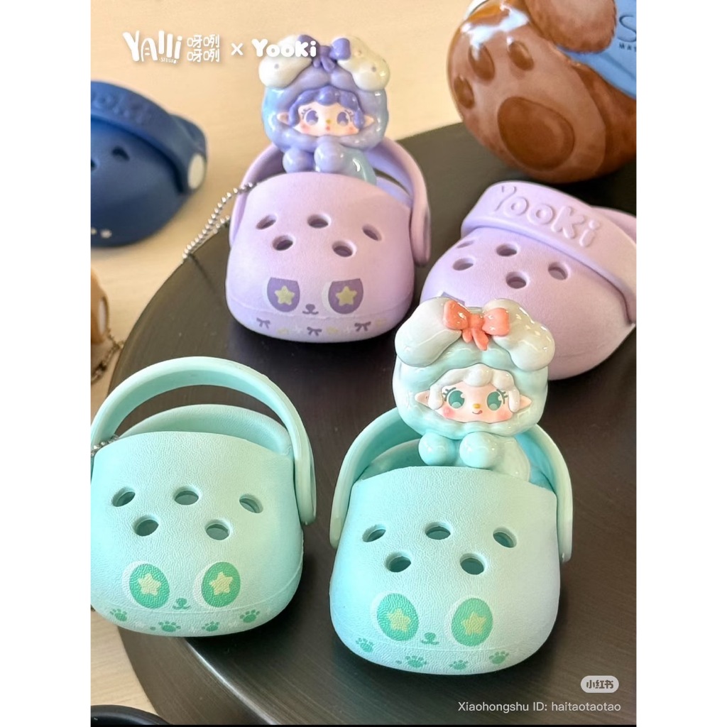 ￼👟พร้อมส่งในไทย👟[แบบสุ่ม]รองเท้า400%(คู่)