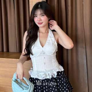 DAISY TOP (พร้อมส่ง ) เสื้อคล้องคอ ดีเทลเเต่งลูกไม้โคเช เเต่งเอวสม็อคเเละด้านหลัง ผ้าคอตตอลเเต่งฉลุ