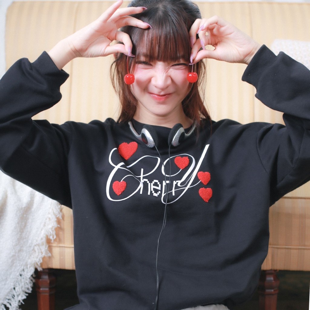 kome.offi เสื้อสเวตเตอร์ รุ่น kumi cherry sweater ราคา ถูกที่สุด ดีลบีเคเค แกลเลอรีภาพที่ 2